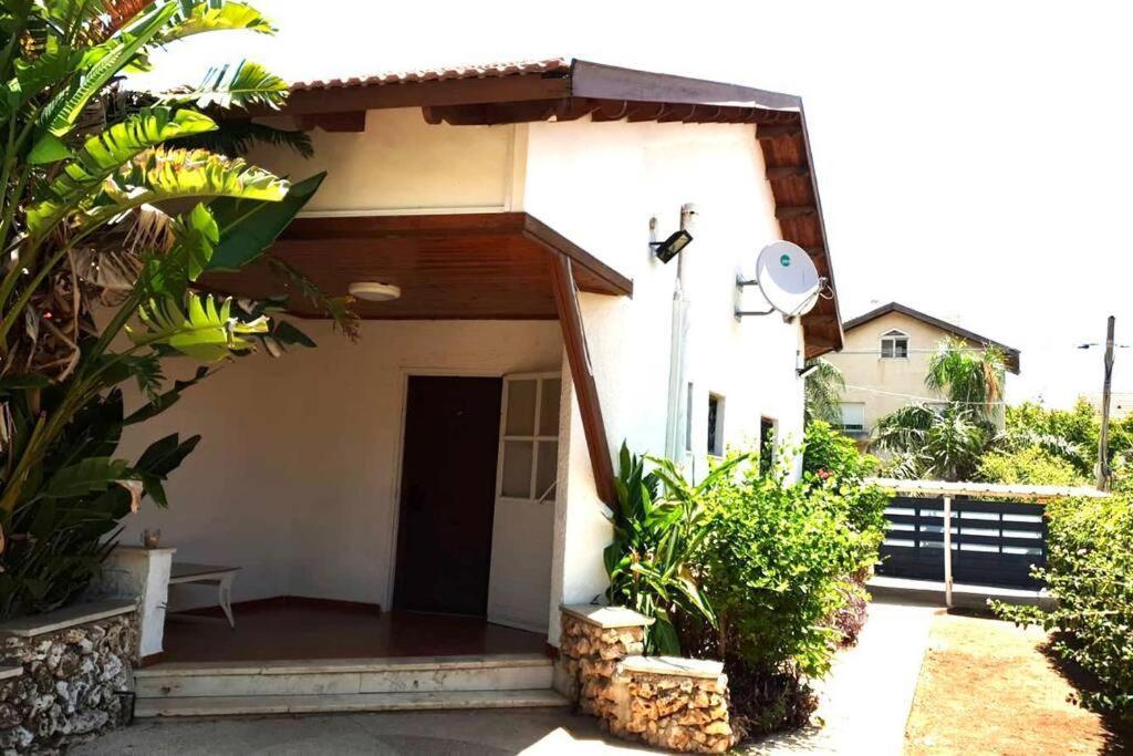 Ferienwohnung דירת אירוח כפרי בלב קריית שמונה Exterior foto